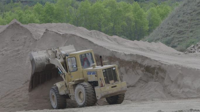 采沙场砂石挖机