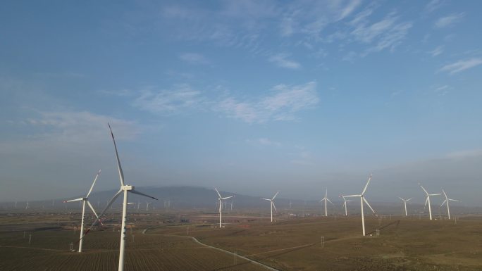 航拍宁夏罗山太阳山的风力发电