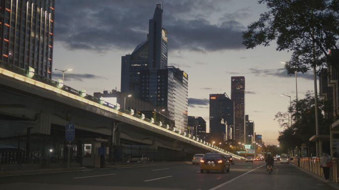 【4K】 北京大望路CBD晚高峰人流车流