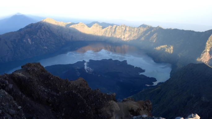 户外 火山 美景 徒步 林贾尼 活火山