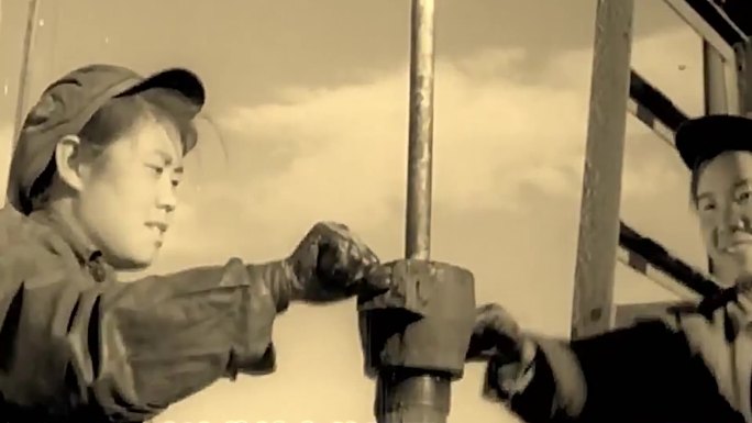 50年代第一支女子采油队