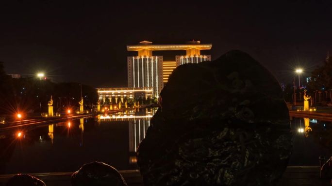 甘肃酒泉市政广场夜景延时摄影短视频素材1