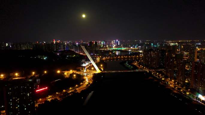4K航拍月圆夜的洪山桥夜景