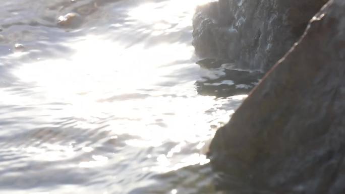 海水素材岸边水拍石头