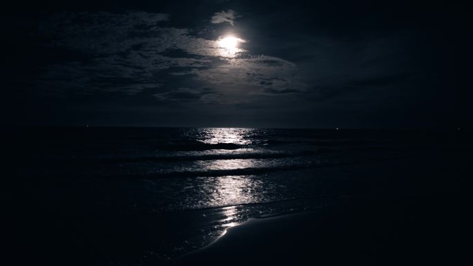 月光海滩