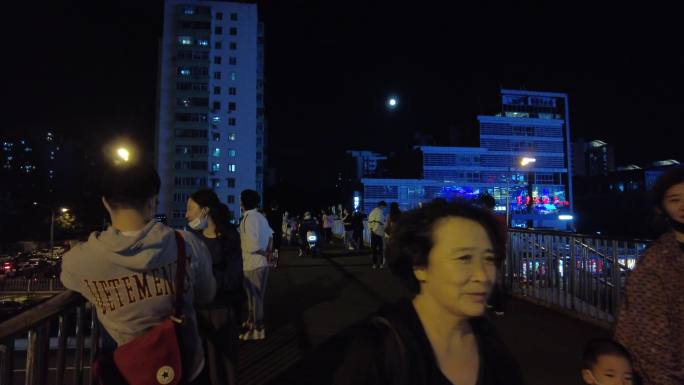 晚上车流车灯北京夜晚北京道路夜景晚上街道