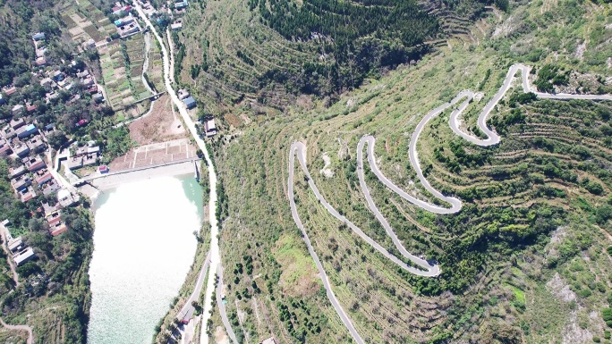 航拍济南盘山路