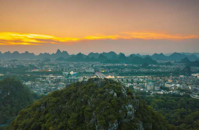 桂林七星公园城区航拍延时风光风景日落片头