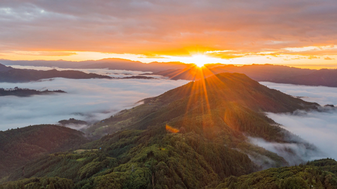 云海日出壮丽山河