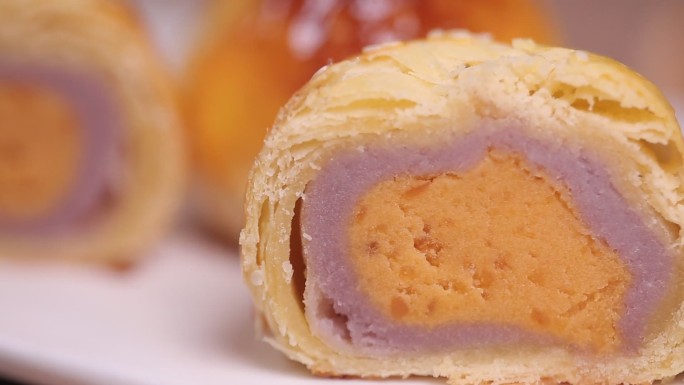 紫薯蛋黄酥 (9)