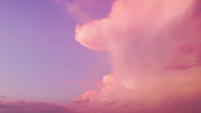 4K夕阳粉色云朵日转夜