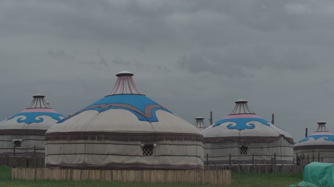 呼伦贝尔天下草原的蒙古包