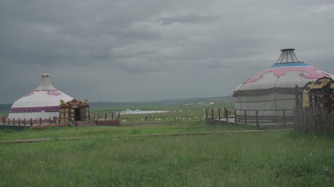 草原的蒙古包