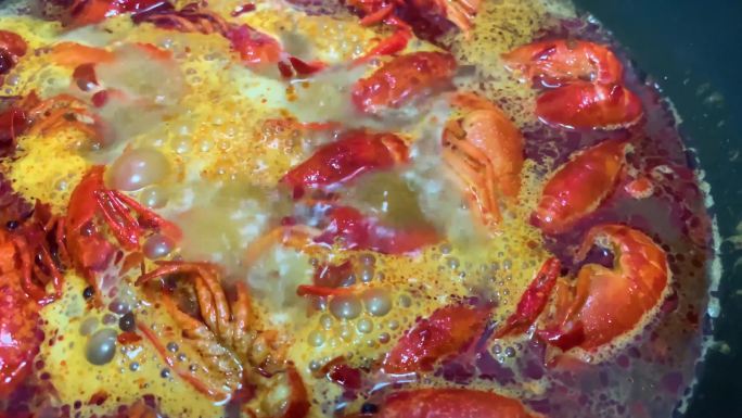美食油焖小龙虾制作