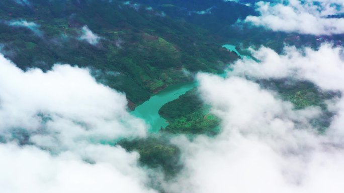 4K  航怕大山中的河流都柳江