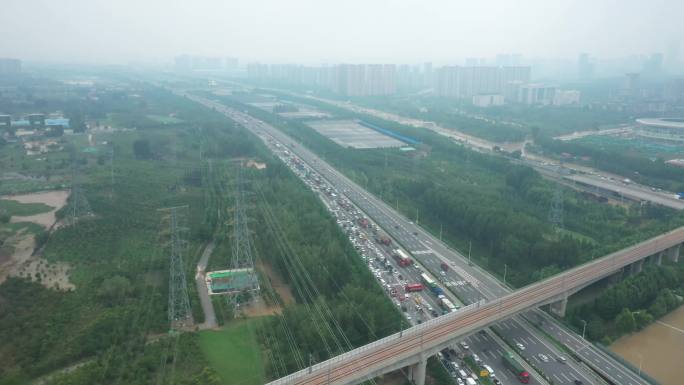 河南郑州大雨洪灾救援现场航拍2