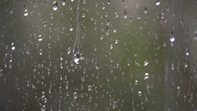 一组实拍雨景的写意镜头4K60帧