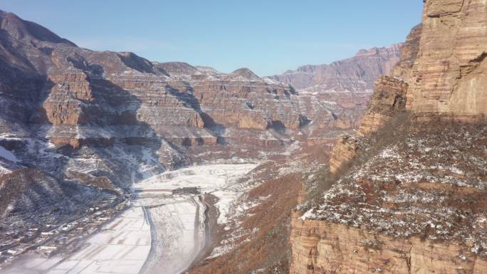 太行山雪景云雾山川航拍