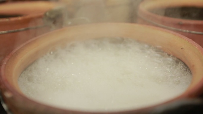 砂锅熬煮白米粥 (4)