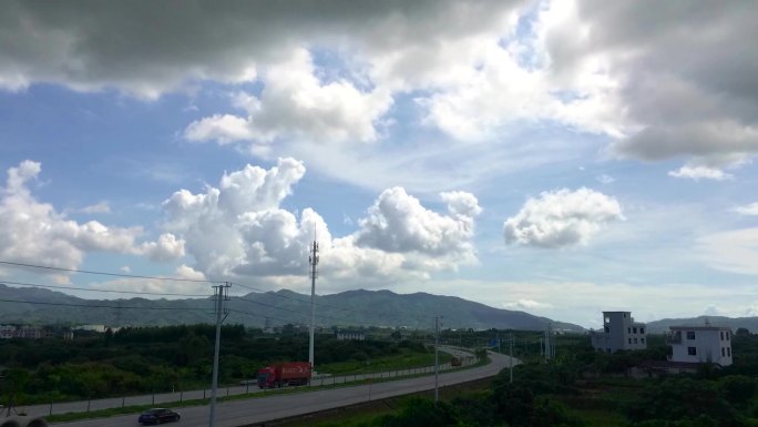 公路天气晴转阴乡村公路