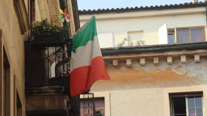 意大利国旗三色旗历史沿革国家象征
