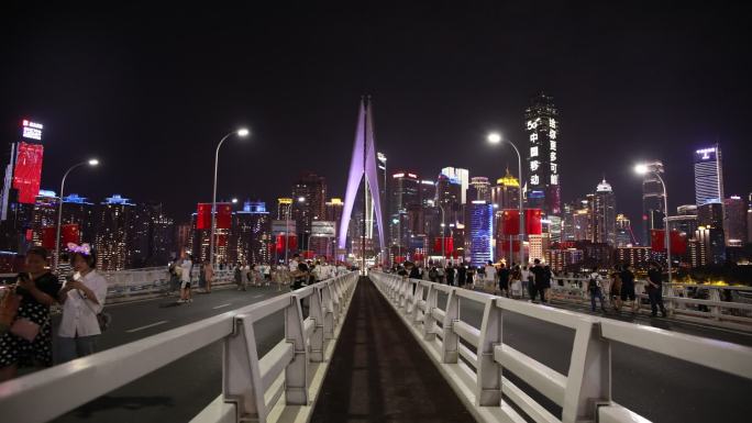 重庆千厮门大桥难的机位延时摄影洪崖洞网红
