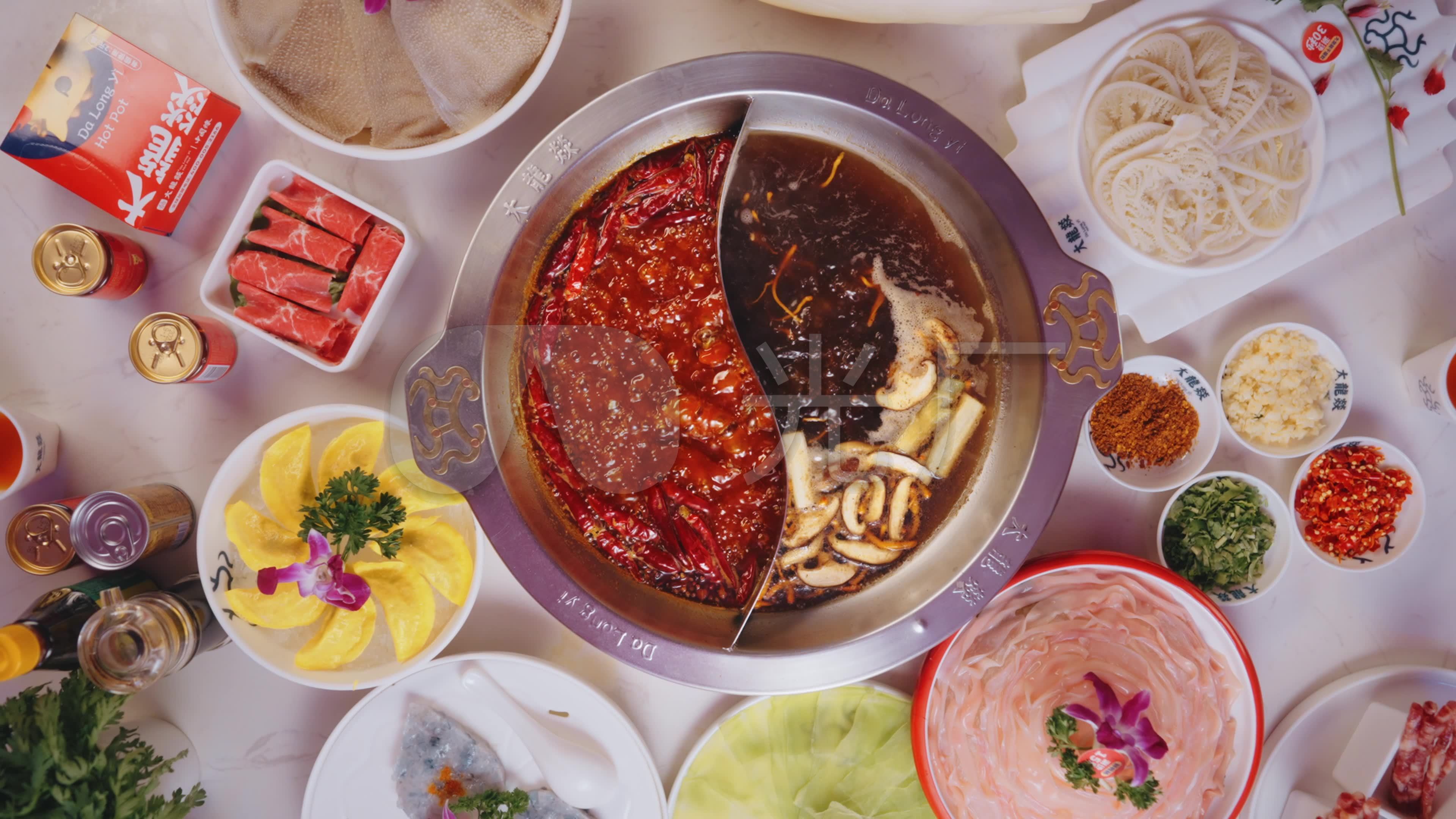 鸳鸯火锅俯拍4k固定 旋转_3840x2160_高清视频素材下载(编号:6506688)