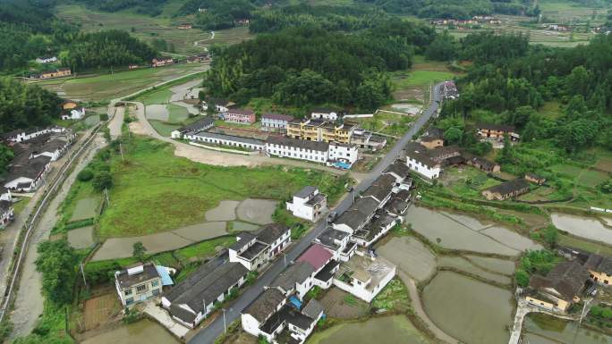 乡村 乡村航拍 山 山峰 山村道路