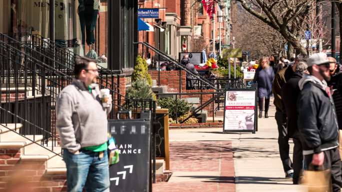 美国波士顿纽伯里购物街行人拥挤的时间推移