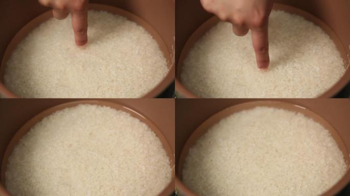高压锅焖米饭 (1)