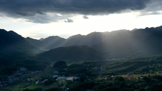 巴中通江县空山天盆景区