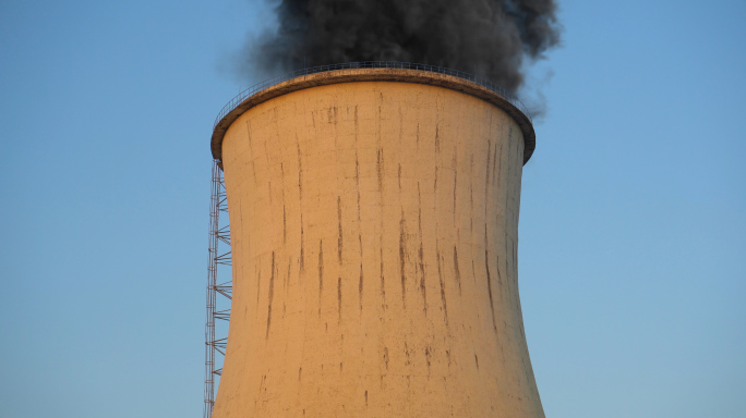 冷却塔烟囱工业排放废气污染