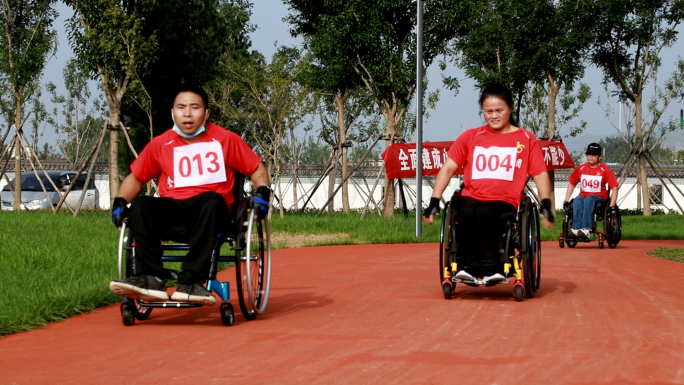 残疾人轮椅比赛-残疾人运动马拉松