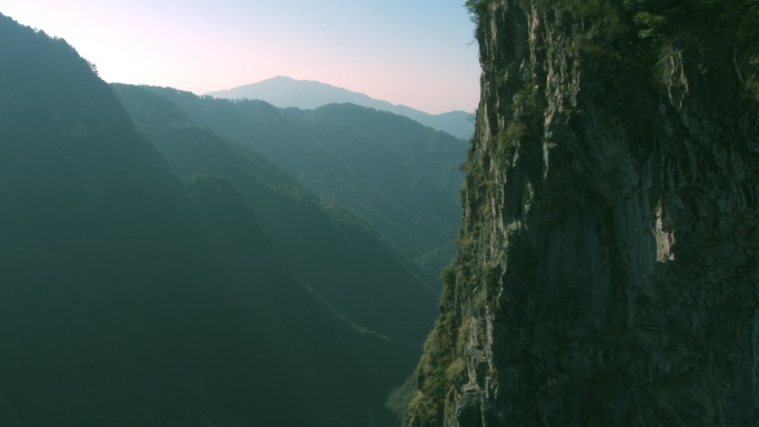 浙江丽水庆元航拍青山山川峭壁