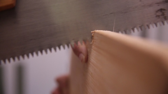 锯子钢锯锯开模板板材 (7)