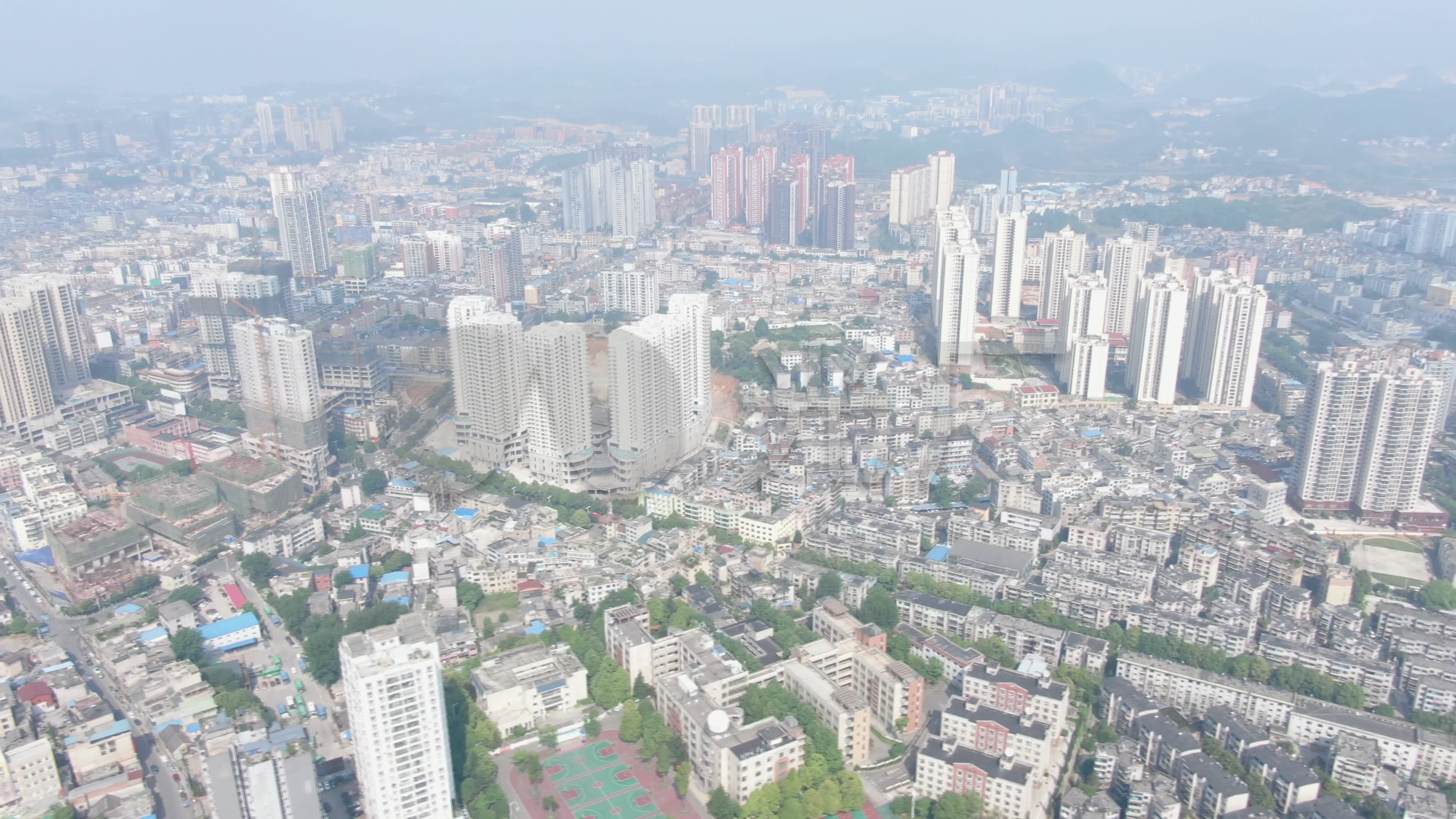 航拍贵州贵阳清镇市区_4096x2160_高清视频素材下载(编号:6534626)