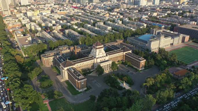 吉林大学白求恩医学院