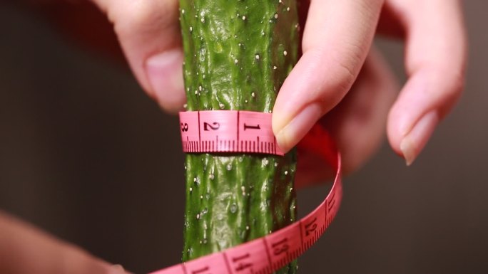 测量黄瓜粗细 (5)