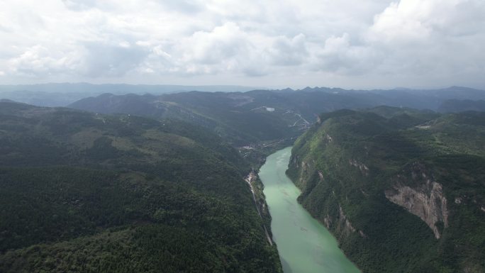 重庆乌江航拍山水