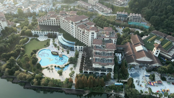 4K明月山维景国际温泉度假酒店航拍空镜