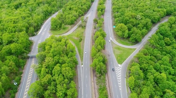 道路鸟瞰图文明街道森林马路绿色植被