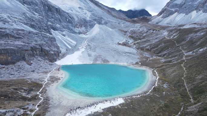 稻城亚丁牛奶湖航拍实景风景宣传视频