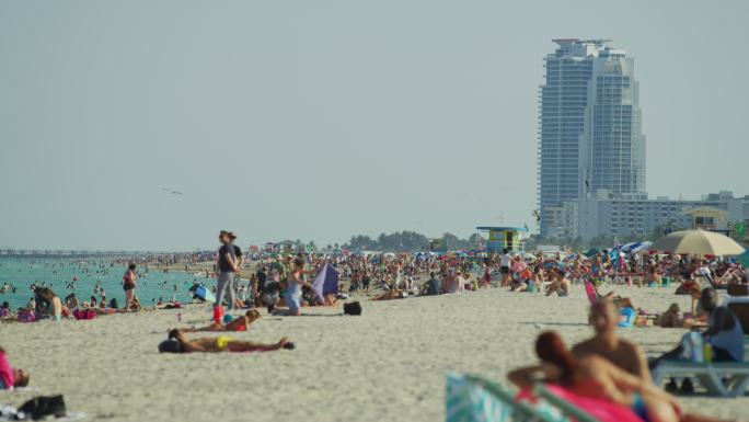 美国佛罗里达州迈阿密海滩的人们