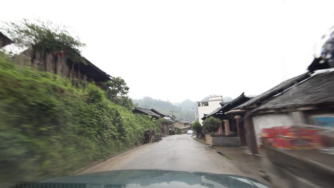 山路 崎岖的道路 泥泞的路