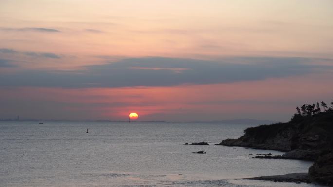 威海高区小石岛的海上日落4K