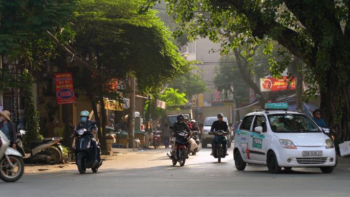 城市交通。越南旅游目的地公路多车道公路