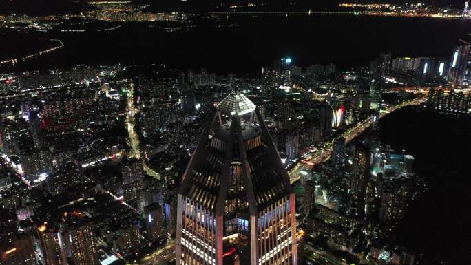 深圳地标第一高楼平安金融中心钻石形塔尖