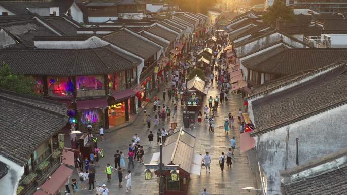 2021年国庆杭州河坊街航拍实景镜头2