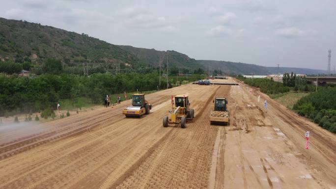 桥梁路基施工预制桥梁加工厂视频航拍