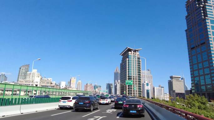 上海高架行车沿路风景